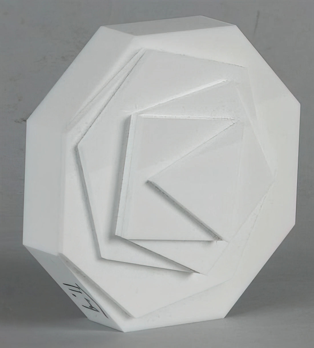 Max Bill: The Bauhaus Visionary Who Redefined Modern Art and Design - 3-8 Eck - Concretism by Max Bill