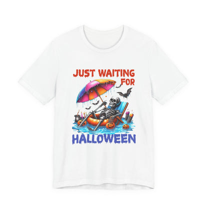 Gruseliges Sommerskelett wartet nur noch auf Halloween
