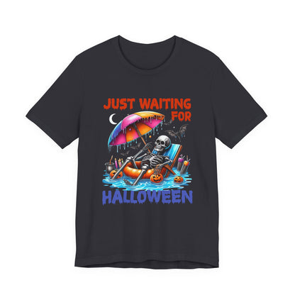 Gruseliges Sommerskelett wartet nur noch auf Halloween