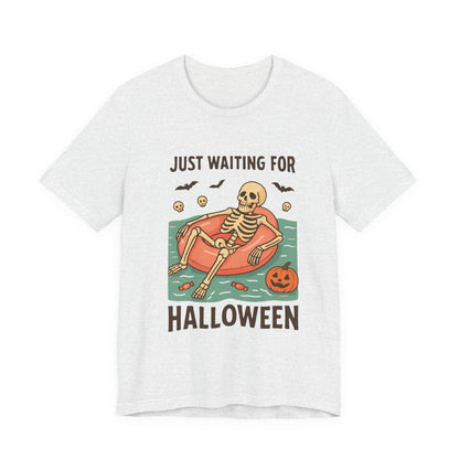Gruseliges Sommerskelett wartet nur noch auf Halloween