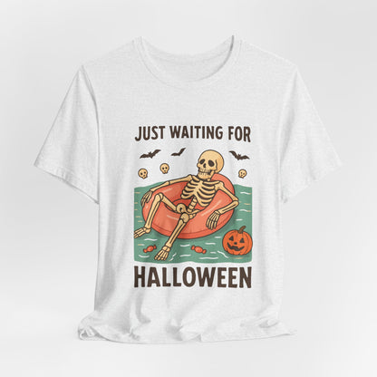 Gruseliges Sommerskelett wartet nur noch auf Halloween