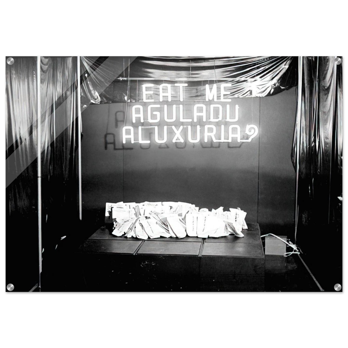 Eat Me. The Gluttony or Lust - 1976 - Lygia Pape Acrylic Print - 70x100 cm / 28x40″ inches